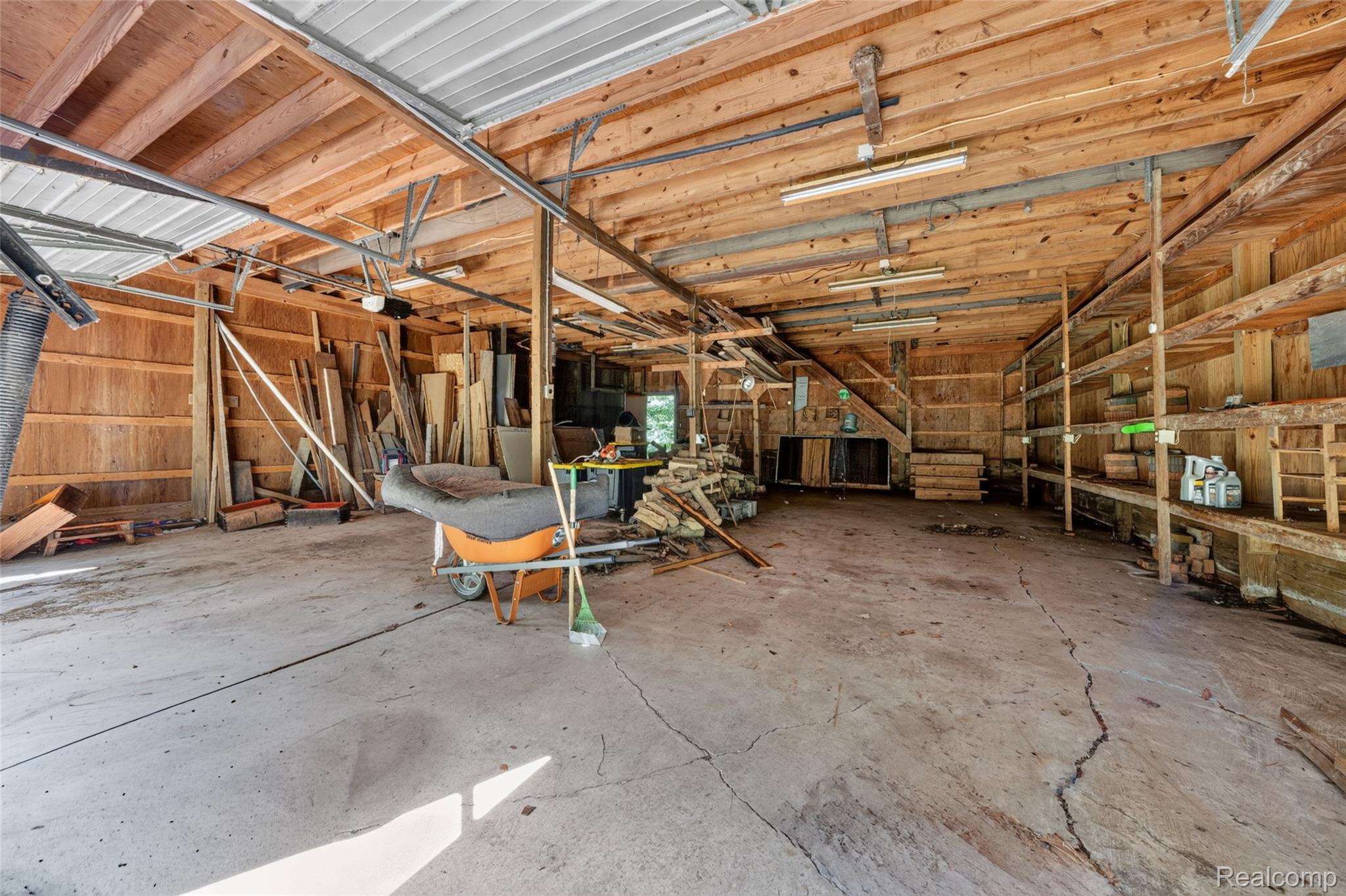 4565 Brookside Road Fenton, MI 48430 - Photo 37 of 50 4565 Brookside Rd Fenton HDR-184.jpg