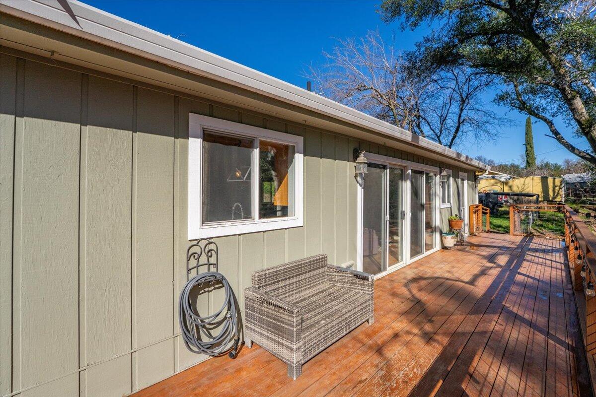 16150 Jellys Ferry Road Red Bluff, CA 96080 - Photo 17 of 37 a view of a backyard with sitting area
