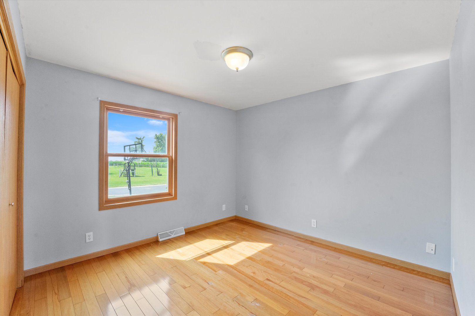 6915 Johnson Road Hebron, IL 60034 - Photo 13 of 53