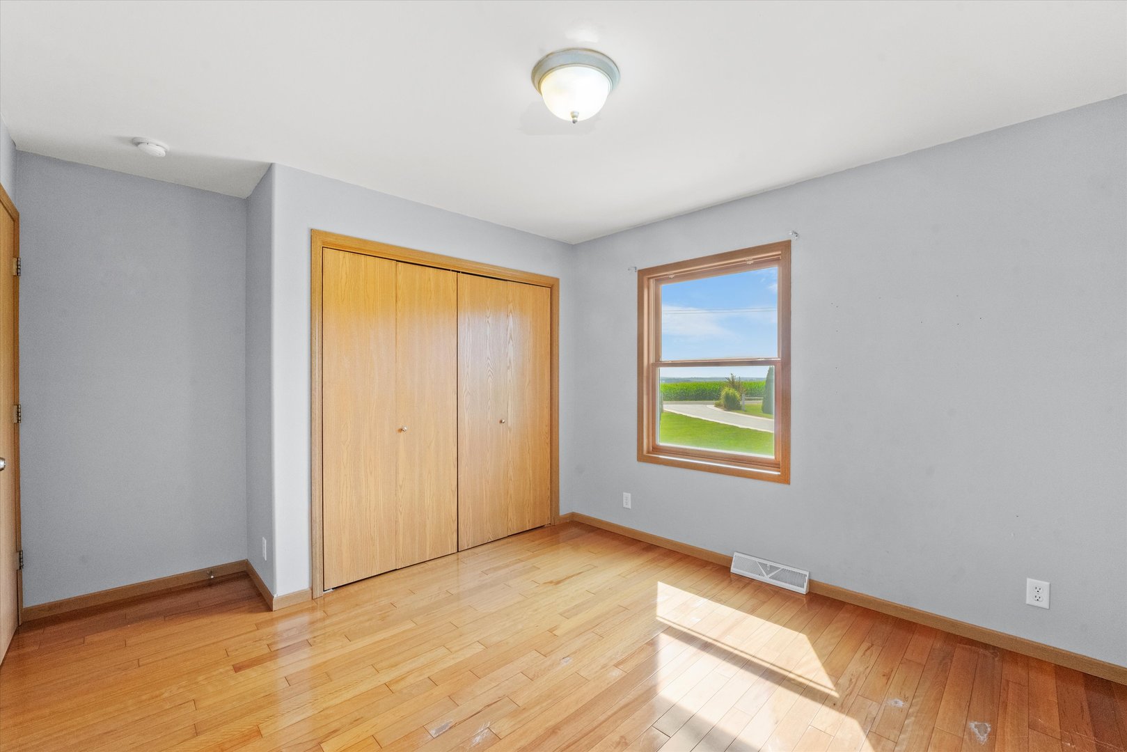 6915 Johnson Road Hebron, IL 60034 - Photo 14 of 53