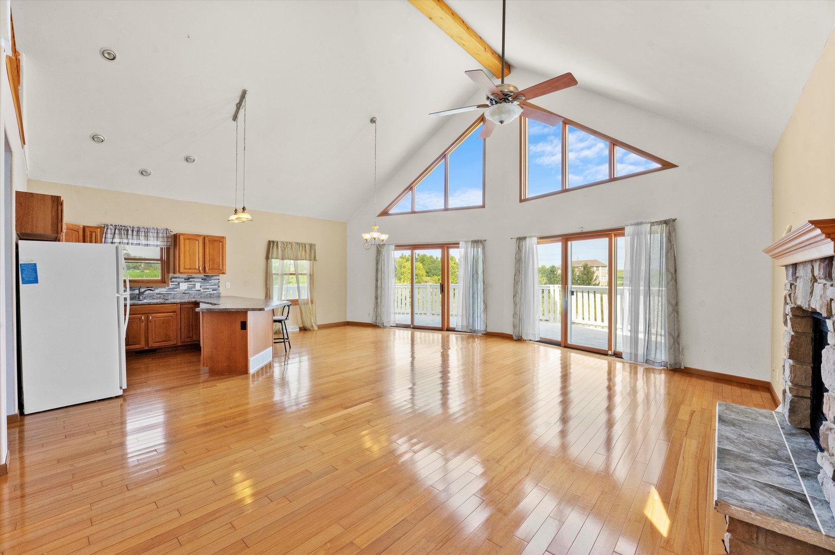 6915 Johnson Road Hebron, IL 60034 - Photo 8 of 53