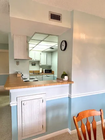 $2,100 | 1805 Fairview Villas Drive, West Palm Beach, FL 33406