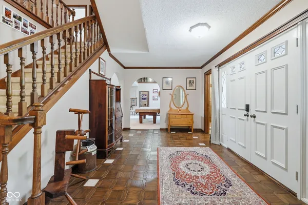 $410,000 | 2701 West Sun Valley Parkway, Muncie, IN 47303