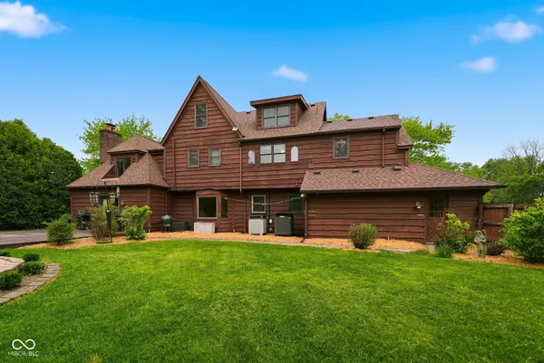 $410,000 | 2701 West Sun Valley Parkway, Muncie, IN 47303