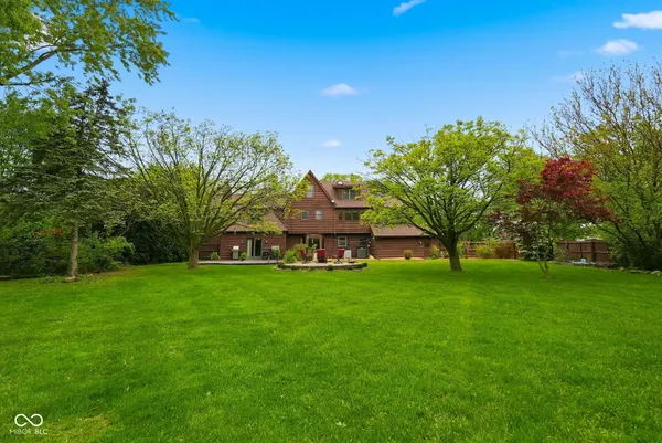 $410,000 | 2701 West Sun Valley Parkway, Muncie, IN 47303