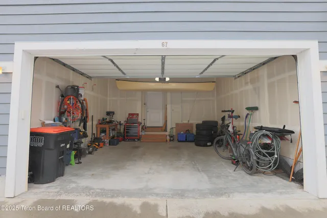 $675,000 | 67 Eva Lane, Unit 8, Victor, ID 83455