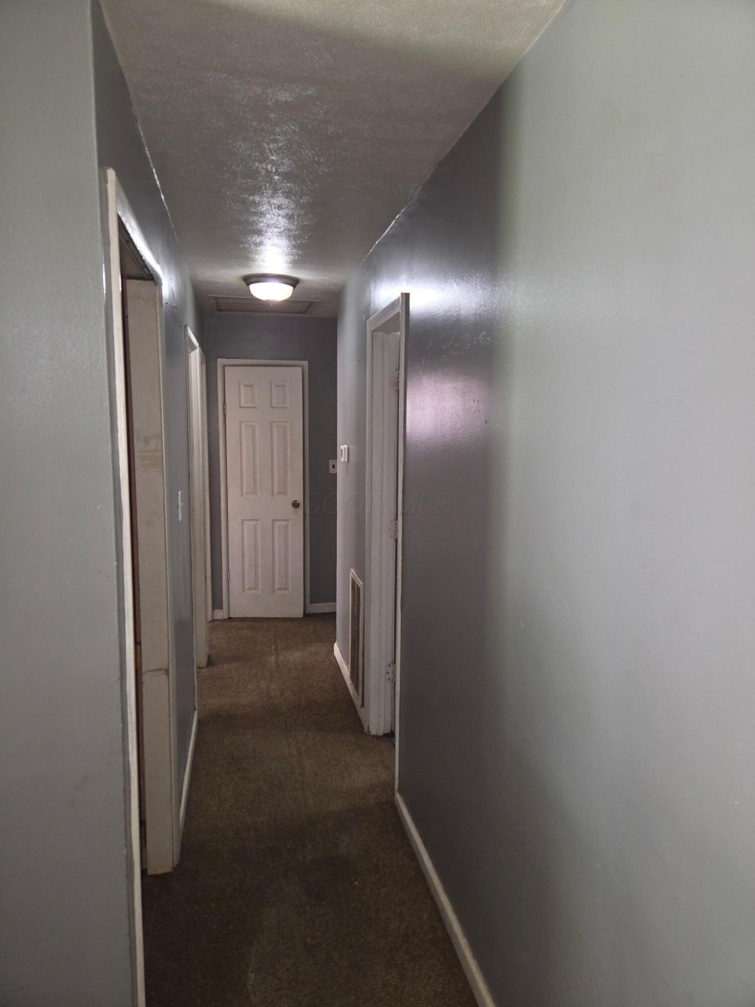 1646 Striebel Road Columbus, OH 43227 - Photo 3 of 16 1000078890