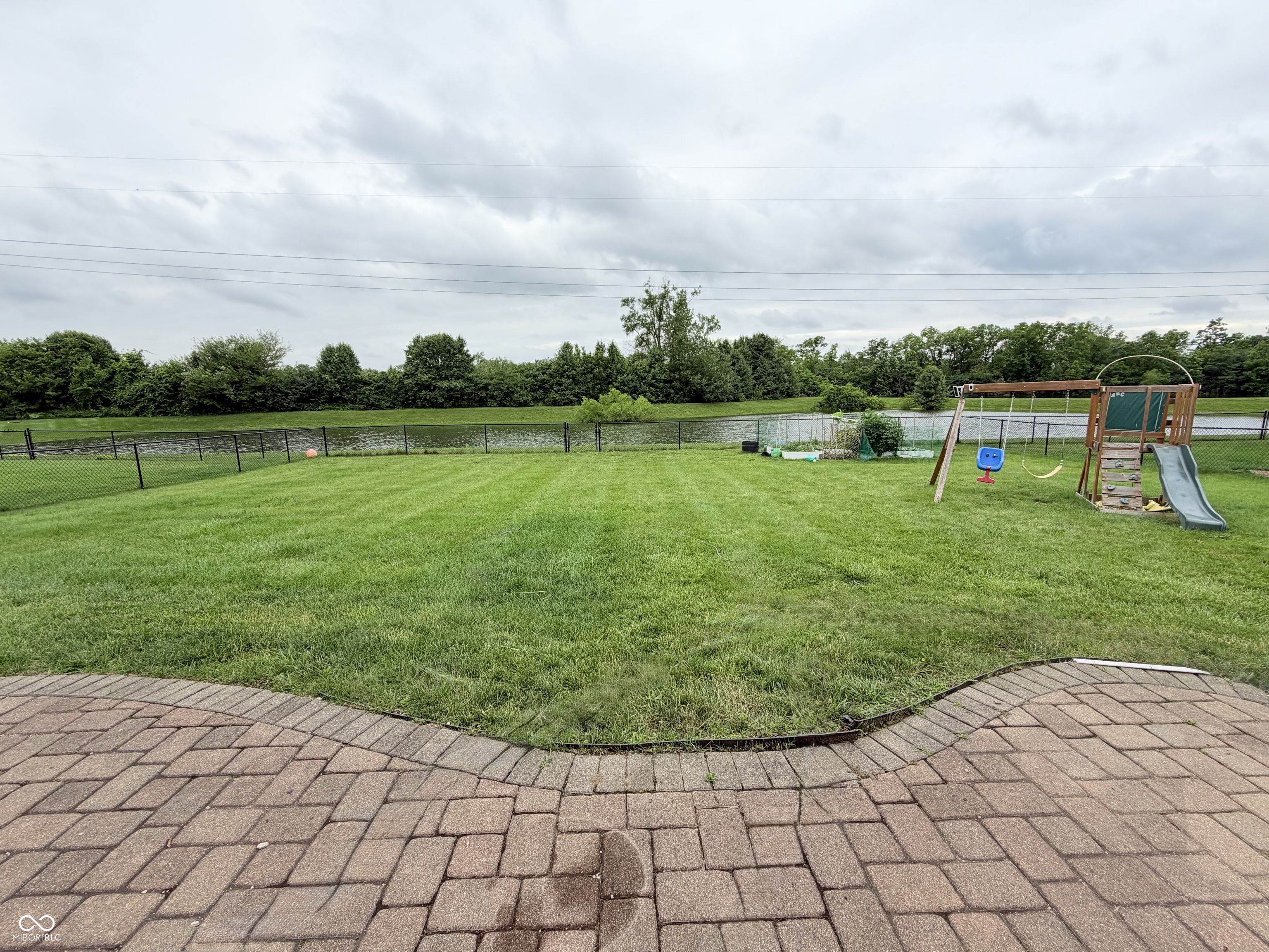 298 Pennswood Road Greenwood, IN 46142 - Photo 4 of 58