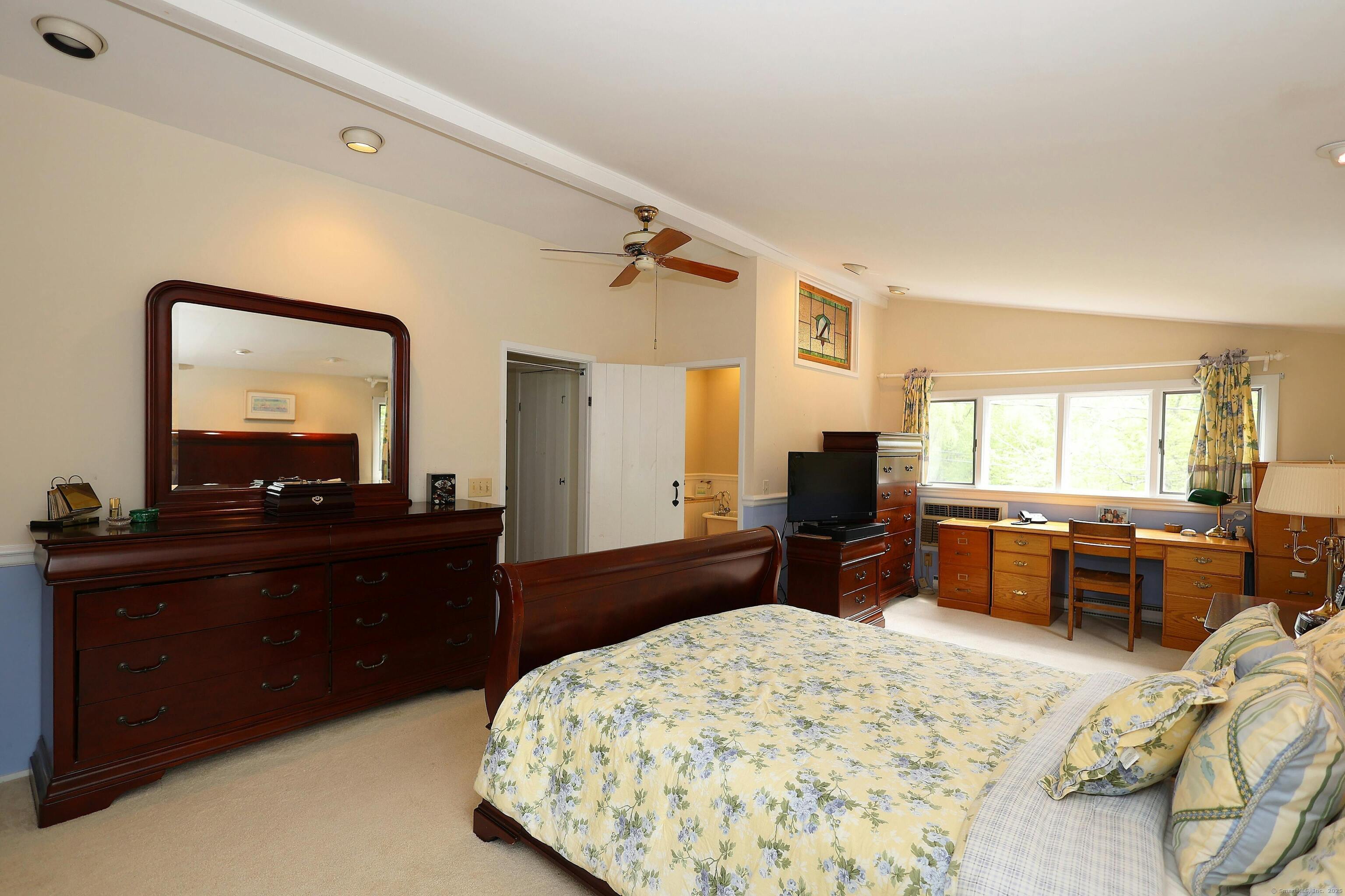 252 Florida Hill Road Ridgefield, CT 06877 - Photo 27 of 40
