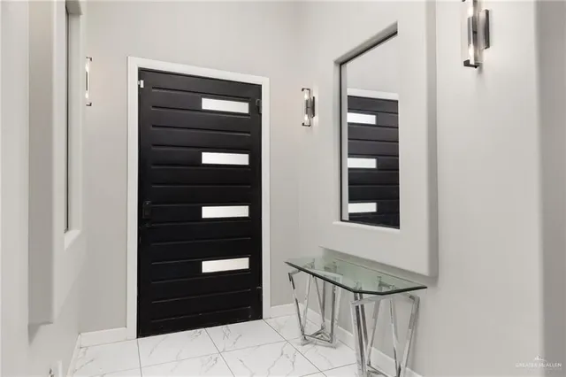 $449,000 | 325 West Palm Drive, Edinburg, TX 78541