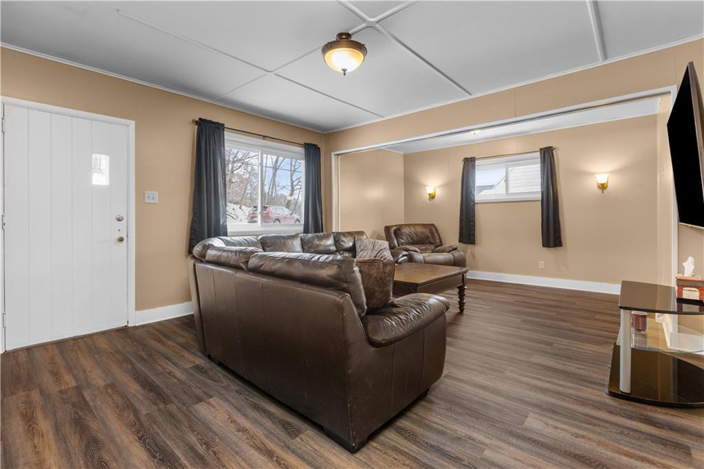 32 Forest Road Ambridge, PA 15003 - Photo 6 of 30 Gallery Image 6