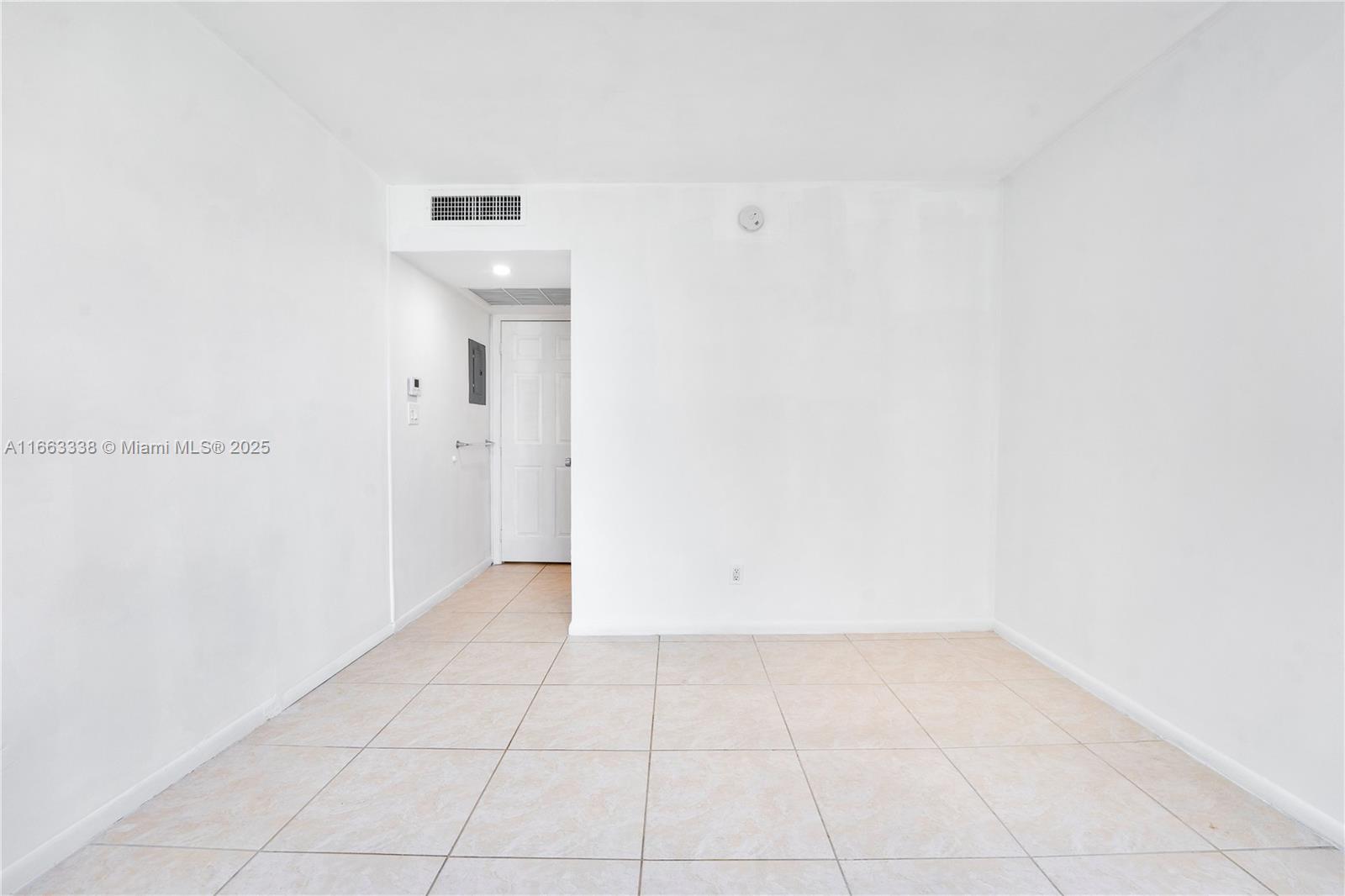 5151 Collins Avenue, Unit 925 Miami Beach, FL 33140 - Photo 14 of 23 a view of an empty room