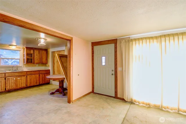 $314,900 | 1040 West Shady Lane, Oak Harbor, WA 98277