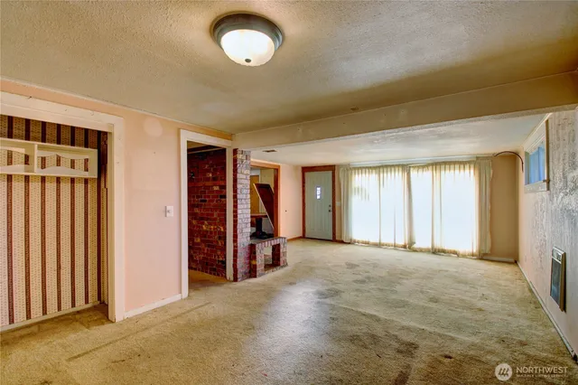 $314,900 | 1040 West Shady Lane, Oak Harbor, WA 98277