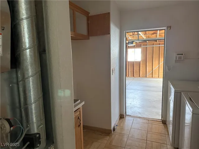 $299,888 | 525 Amethyst Avenue, Henderson, NV 89015