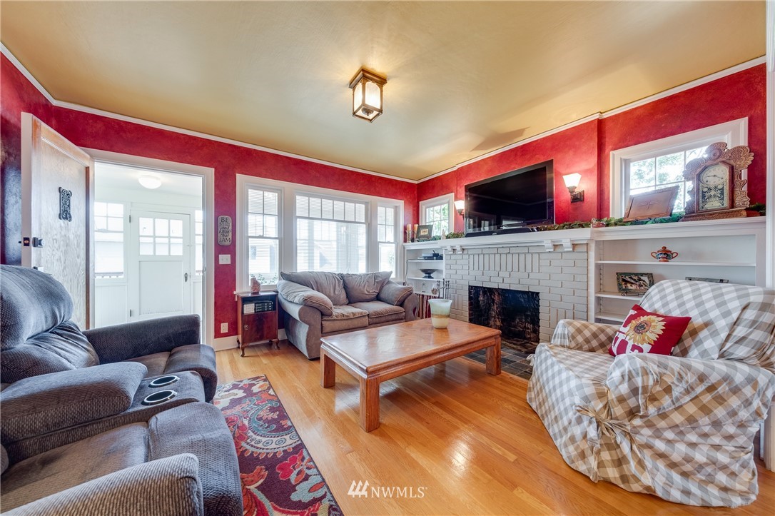 2014 Perry Avenue Bremerton, WA 98310 - Photo 10 of 24 Gallery Image 10