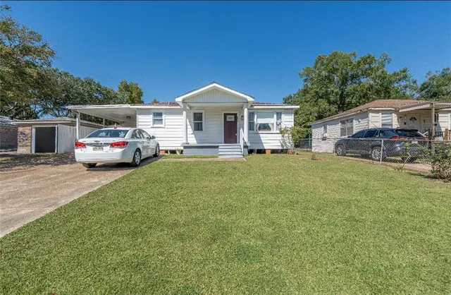 $130,000 | 201 Davis Drive, Pineville, LA 71360