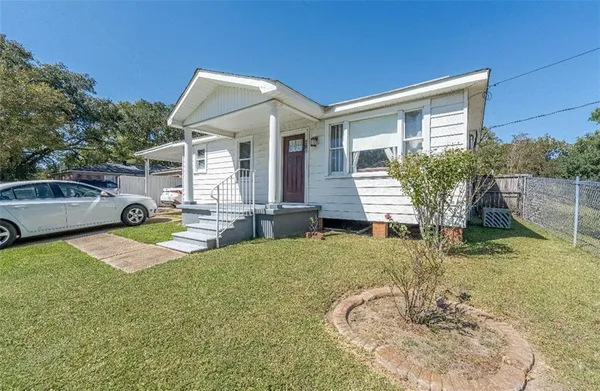 $130,000 | 201 Davis Drive, Pineville, LA 71360