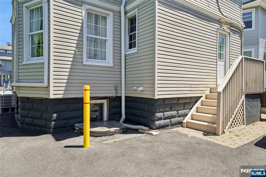 14 Grove Terrace Montclair, NJ 07042 - Photo 36 of 37