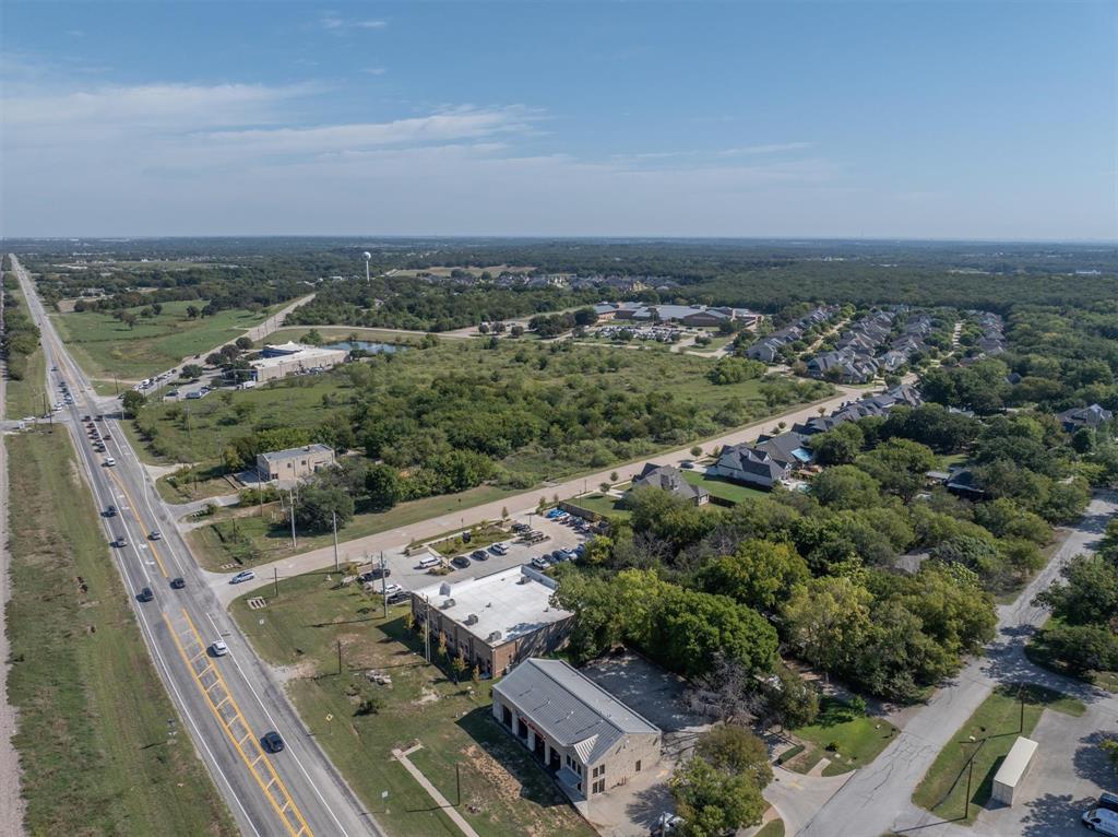 208 Village Way Argyle, TX 76226 - Photo 12 of 17