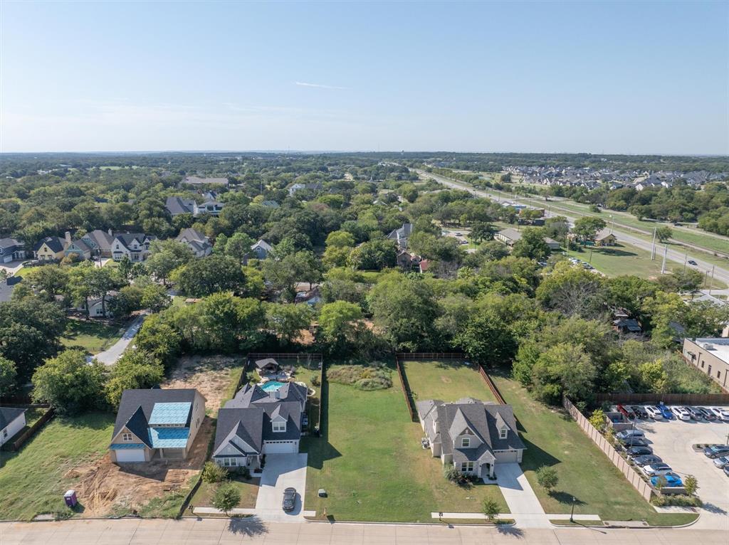 208 Village Way Argyle, TX 76226 - Photo 4 of 17