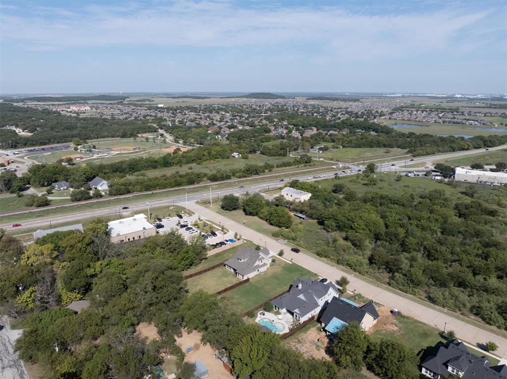 208 Village Way Argyle, TX 76226 - Photo 10 of 17