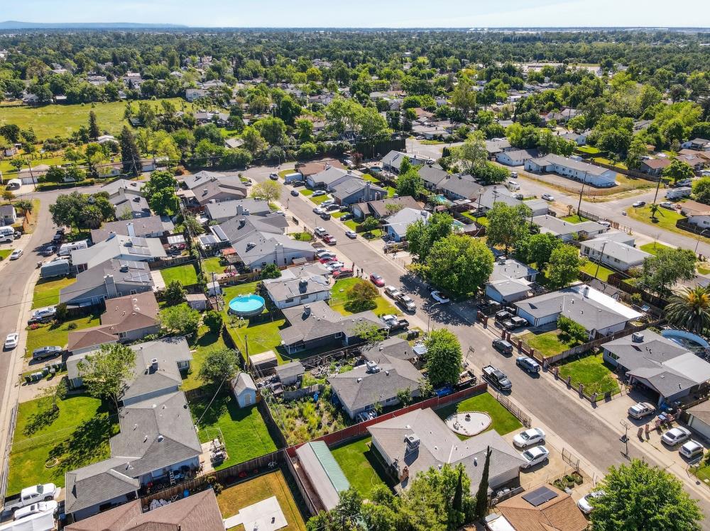 724 Dabney Avenue Rio Linda, CA 95673 - Photo 52 of 53 an aerial view of residential houses with outdoor space