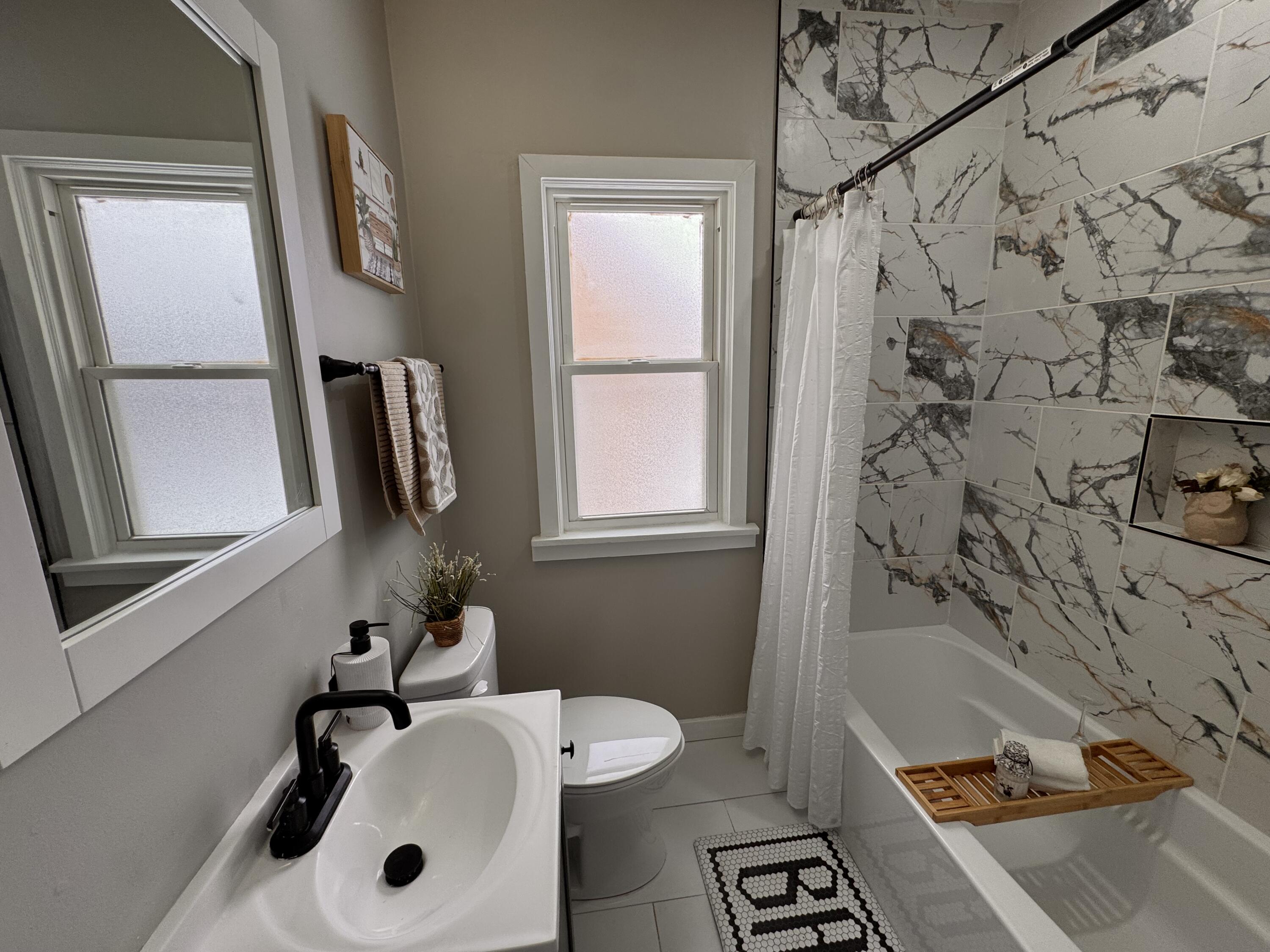 4112 North 45th Street Milwaukee, WI 53216 - Photo 6 of 19 IMG_6811