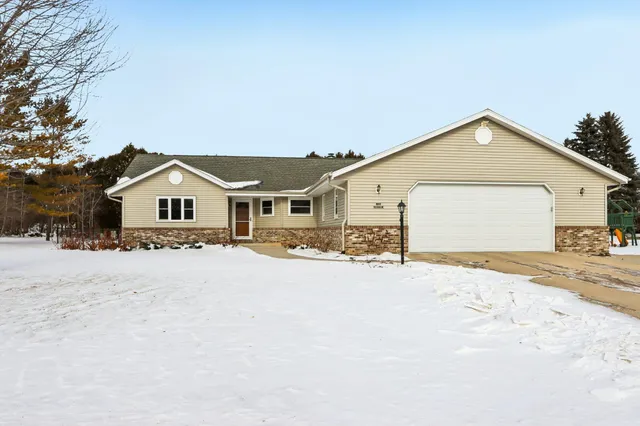 $525,000 | N73W15968 Alpine Lane, Menomonee Falls, WI 53051