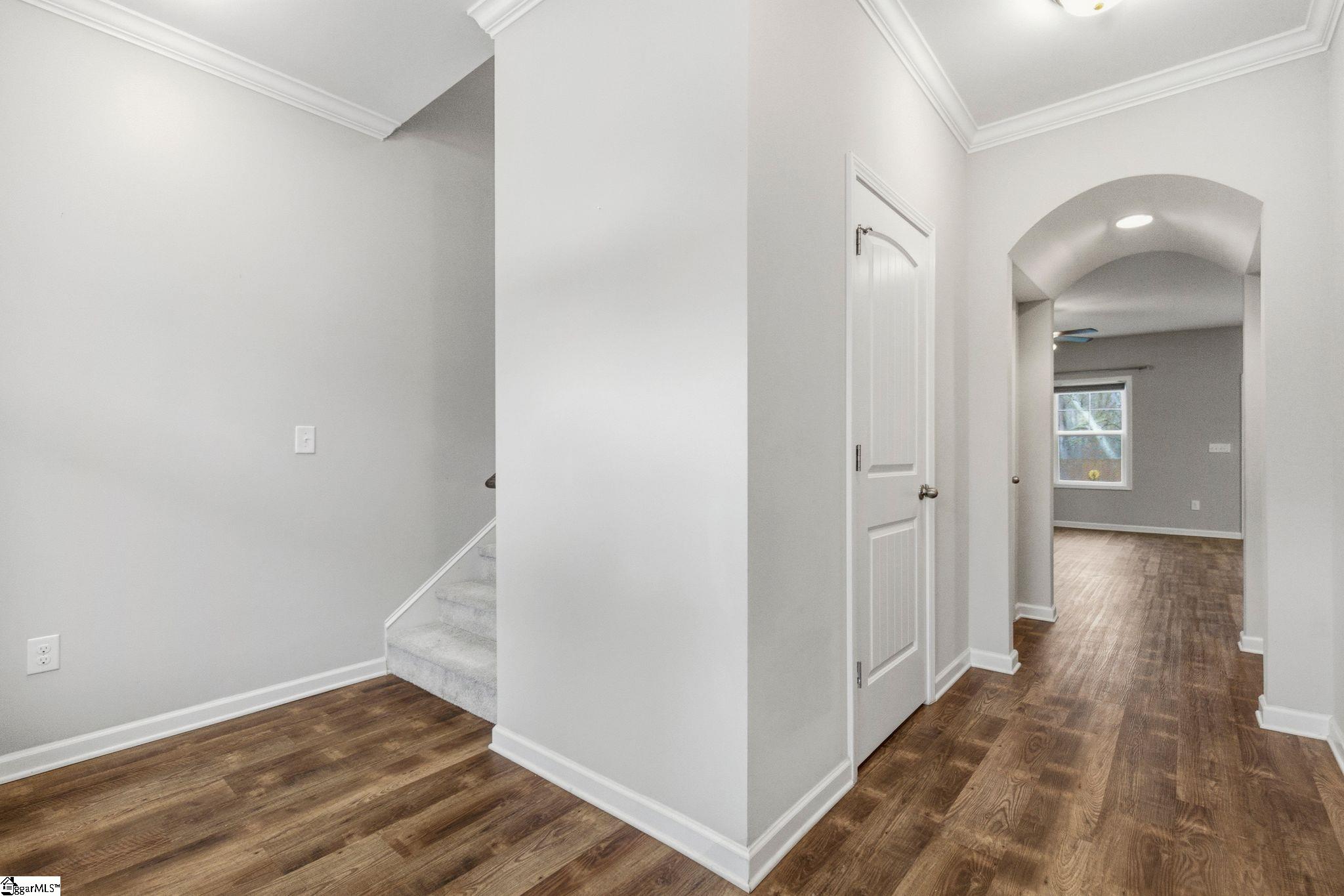 101 Wheaton Court Simpsonville, SC 29680 - Photo 3 of 37