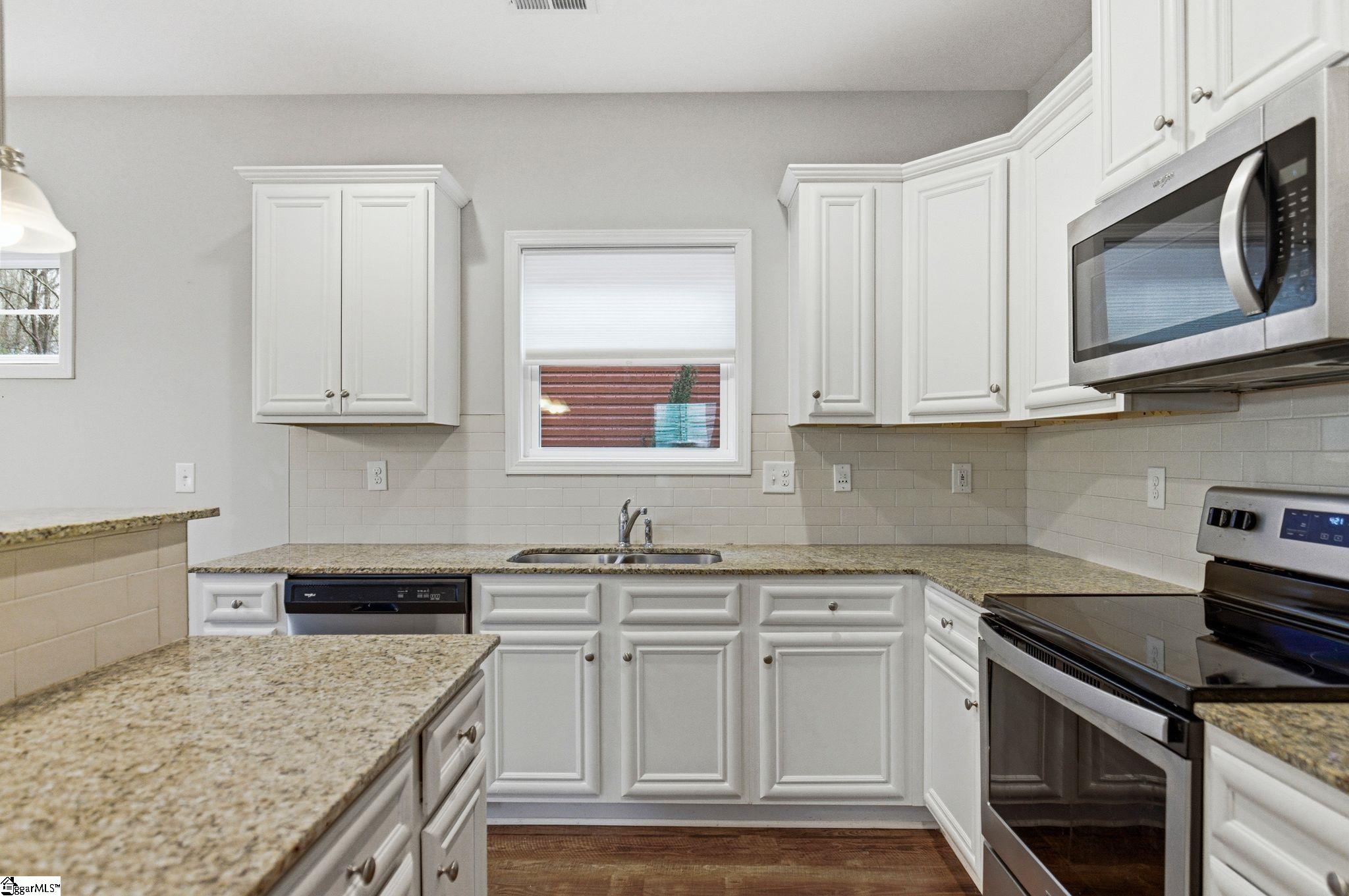 101 Wheaton Court Simpsonville, SC 29680 - Photo 10 of 37