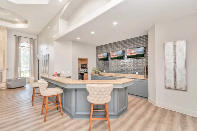 $1,842 | 1600 Eldridge Parkway, Unit 1202, Houston, TX 77077