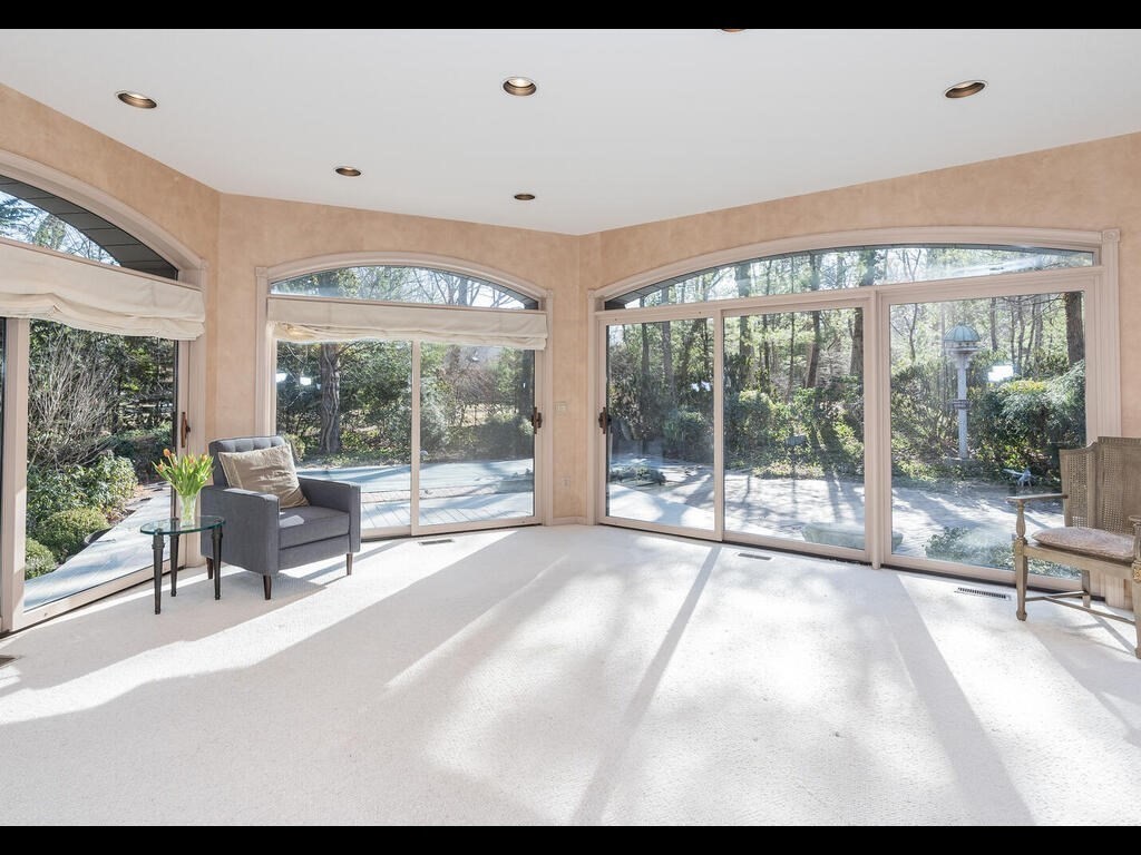 321 Ardsley Road Longmeadow, MA 01106 - Photo 31 of 42 a living room with furniture and a large window