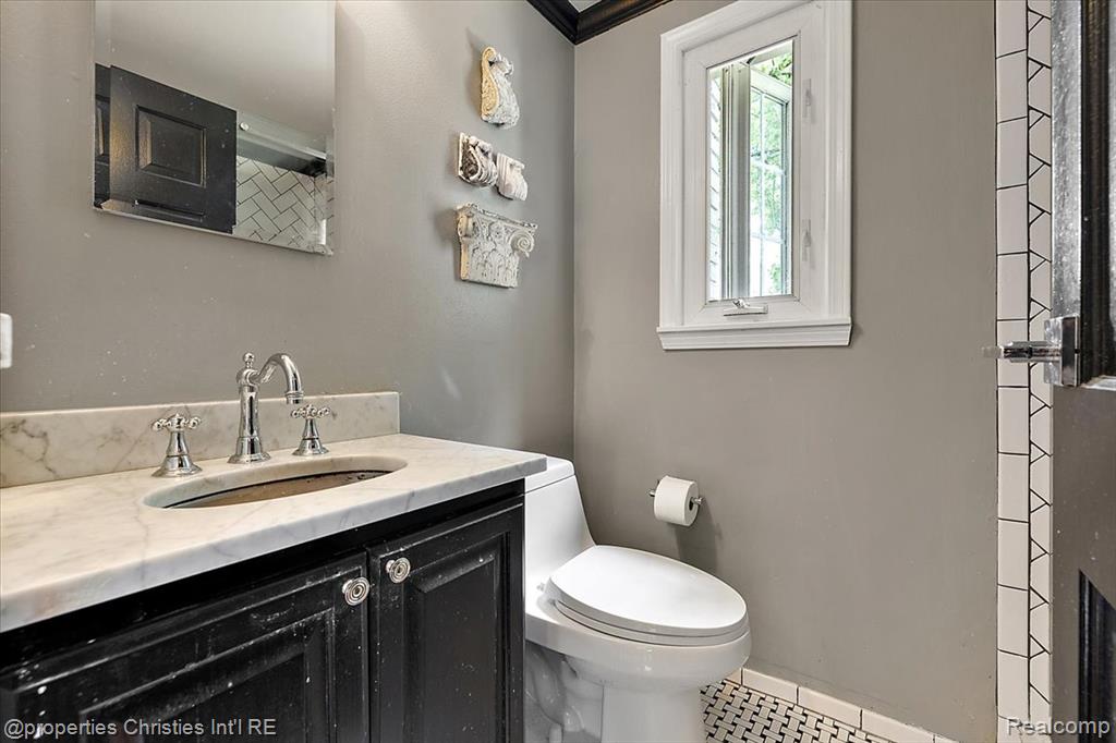 1814 Graefield Road Birmingham, MI 48009 - Photo 19 of 29 Gallery Image 19