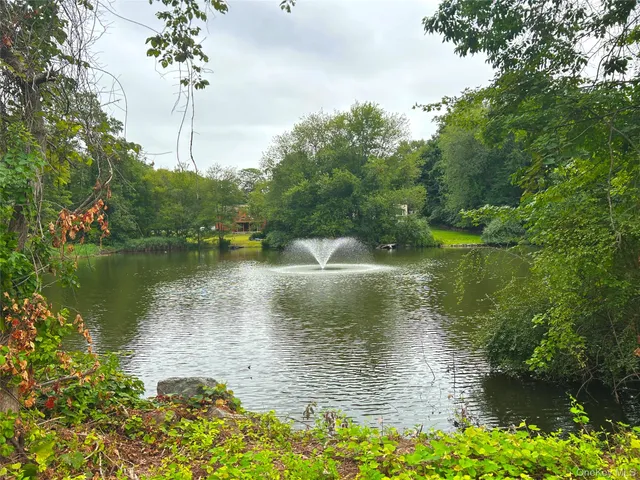 $469,000 | 137 Overlook Drive, Mahopac, NY 10541