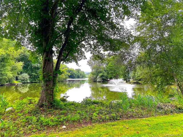 $469,000 | 137 Overlook Drive, Mahopac, NY 10541