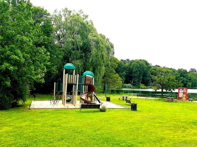 $469,000 | 137 Overlook Drive, Mahopac, NY 10541