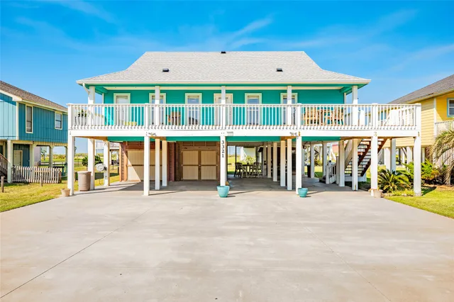 $669,000 | 3321 Prides Way, Crystal Beach, TX 77650