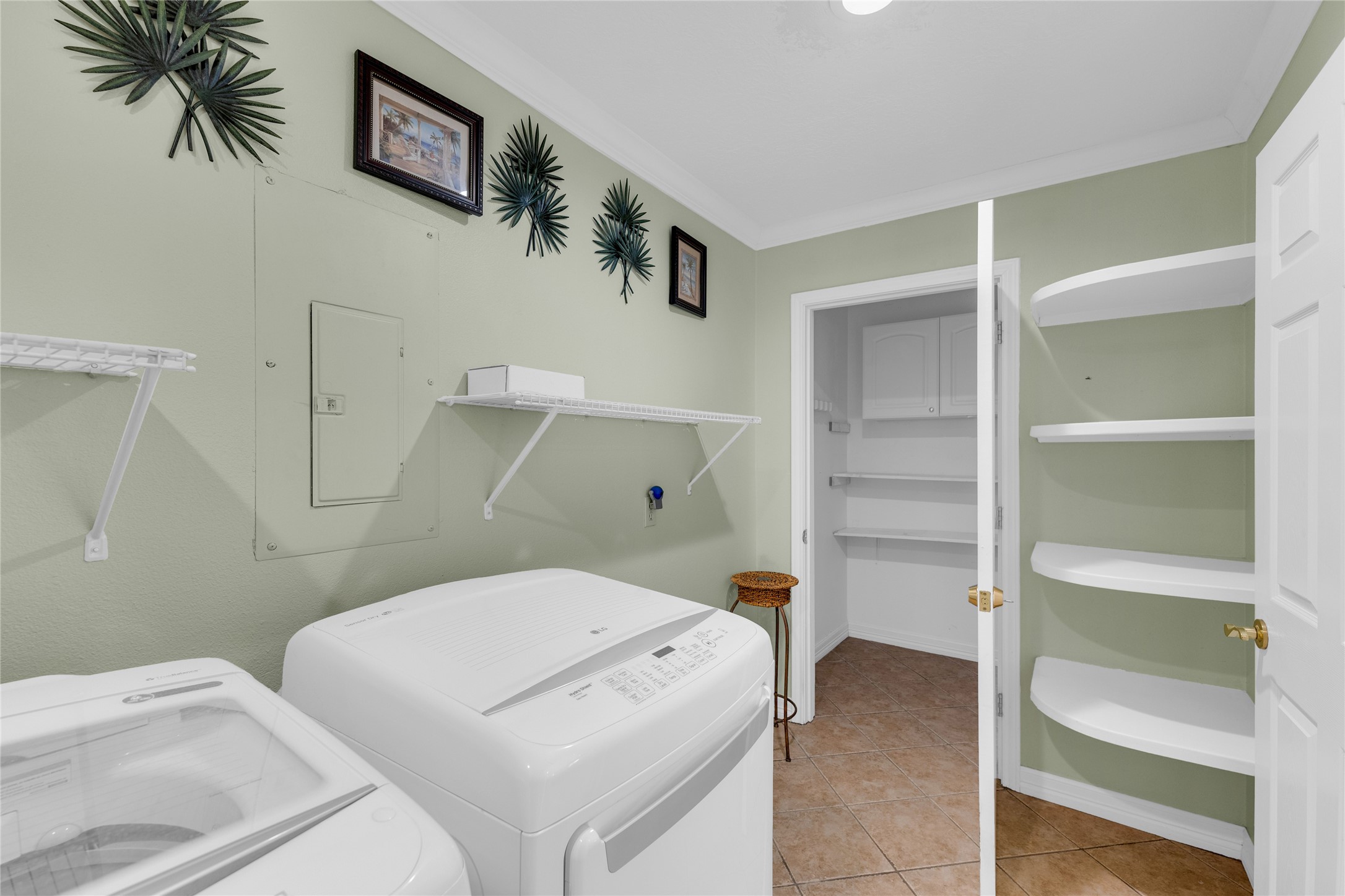 3321 Prides Way Crystal Beach, TX 77650 - Photo 18 of 50 Storage galore!