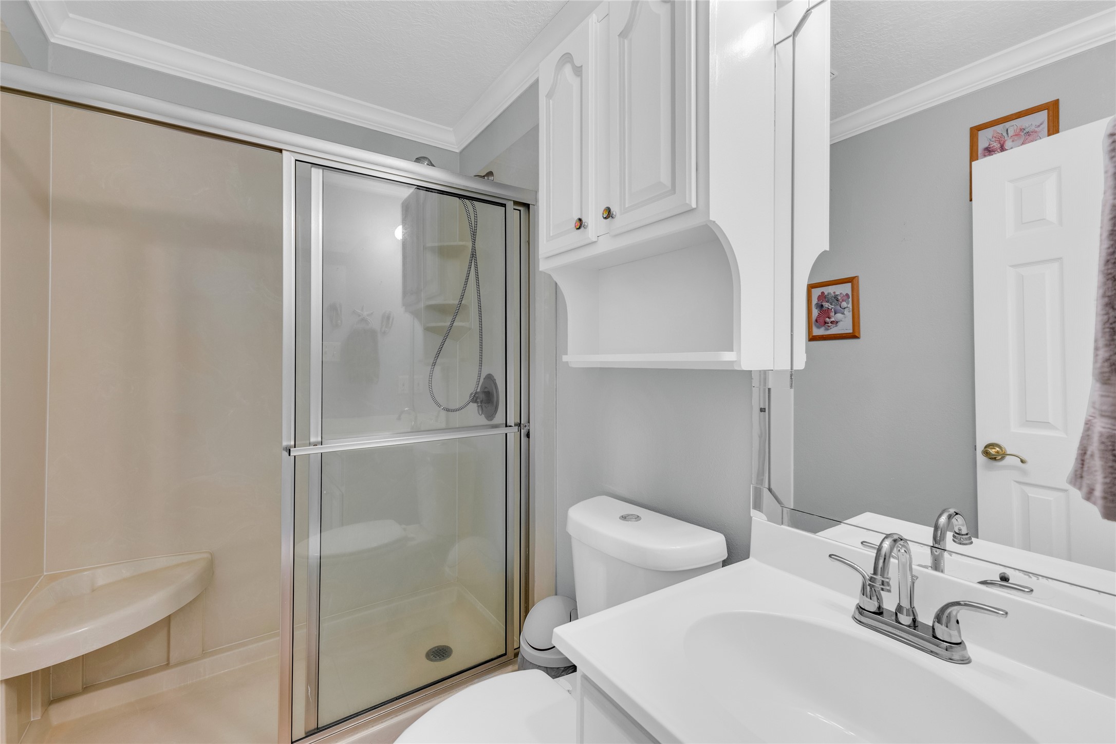 3321 Prides Way Crystal Beach, TX 77650 - Photo 29 of 50 full bath down