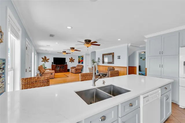 $669,000 | 3321 Prides Way, Crystal Beach, TX 77650