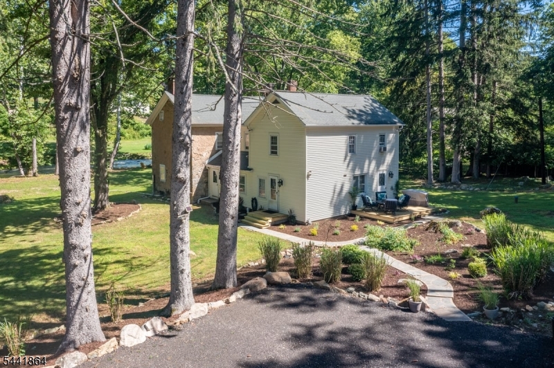 161 Musconetcong River Road Washington, NJ 07882 - Photo 3 of 47
