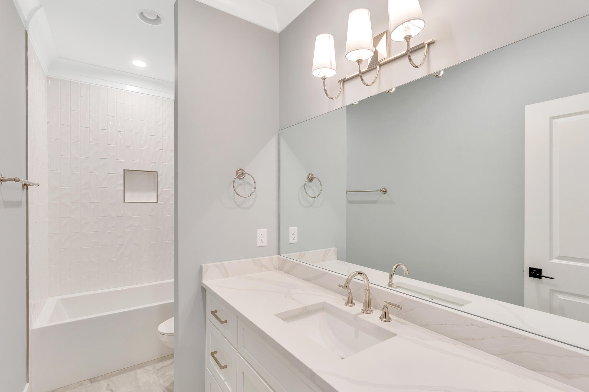 877 Cranes Cp Trail, Unit 2A Chattanooga, TN 37405 - Photo 17 of 37 877-Cranes-Camp-Tril-MLS-Photos-13