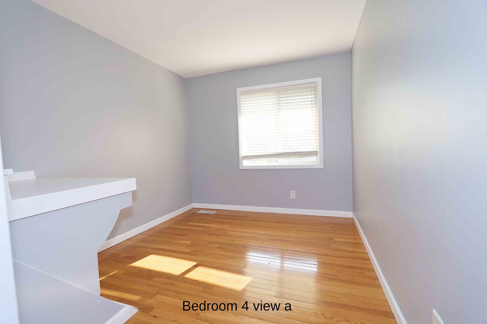 427 Mallview Lane, Unit 427 Bolingbrook, IL 60440 - Photo 11 of 16 a view of an empty room and window