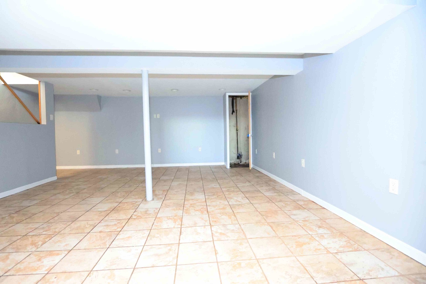 427 Mallview Lane, Unit 427 Bolingbrook, IL 60440 - Photo 15 of 16 a view of an empty room