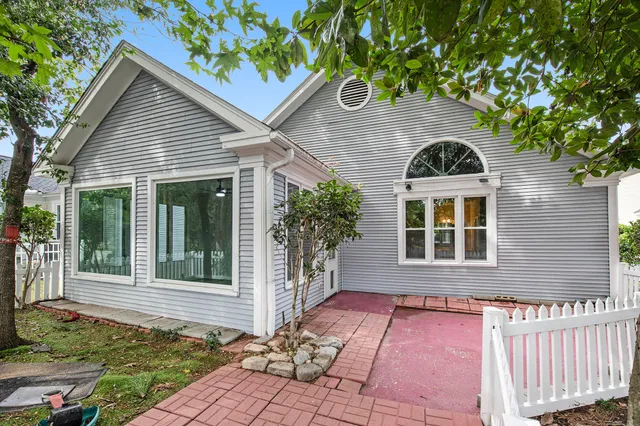 $355,000 | 9123 Delancey Circle, North Charleston, SC 29406