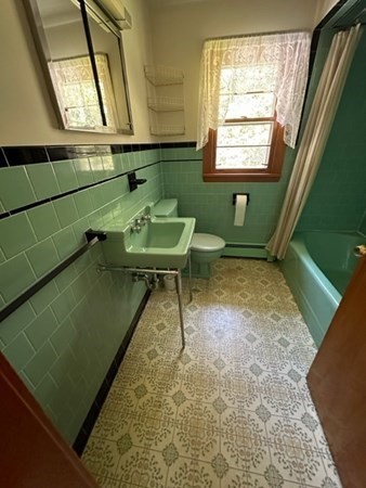 98 Mason Road Dudley, MA 01571 - Photo 23 of 35 Gallery Image 23