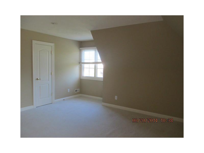 11072 Preservation Point Fishers, IN 46037 - Photo 13 of 17