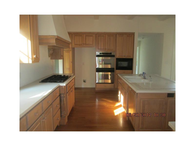 11072 Preservation Point Fishers, IN 46037 - Photo 3 of 17