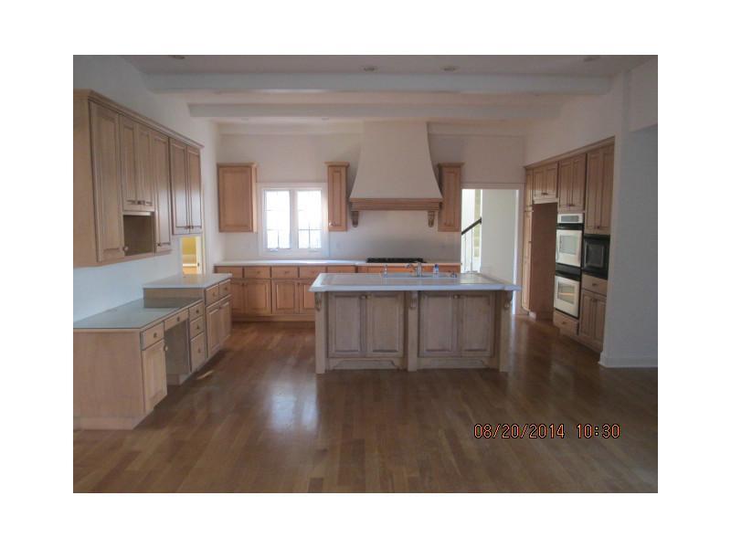 11072 Preservation Point Fishers, IN 46037 - Photo 4 of 17